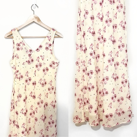 Princess Polly Nellie Plunge Maxi Dress in Yellow Floral - Picture 7 of 9